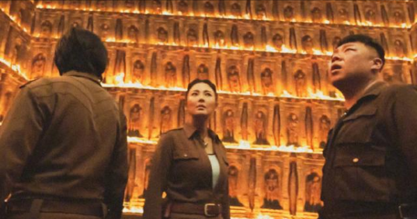 雲南蟲谷：潘粵明“秀腹肌”被嘲，天下霸唱力贊他是最棒的胡八一