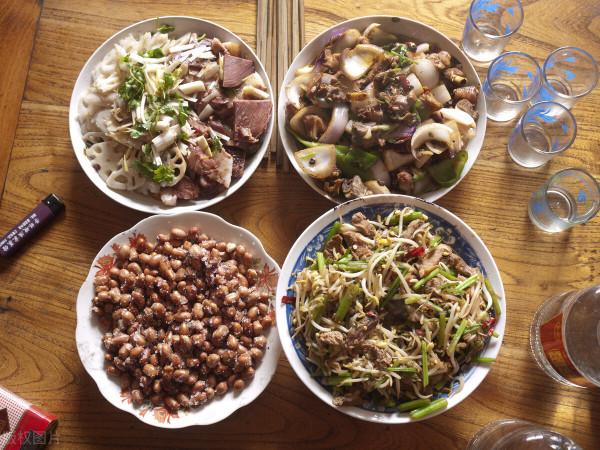 東北老一輩“最愛”的5道下酒菜，個個分量足，如今卻遭人冷落