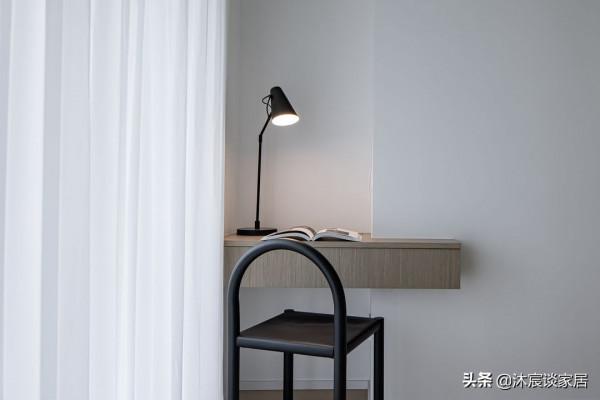 發現一套簡潔大方的家,全屋沒有一絲多餘裝飾,真是越簡單越高階 發現一套簡潔大方的家,全屋沒有一絲多餘裝飾,真是越簡單越高階