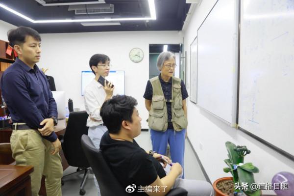 物理姥姥又有新玩具!72歲退休教授帶你玩轉硬核科普 物理姥姥又有新玩具!72歲退休教授帶你玩轉硬核科普