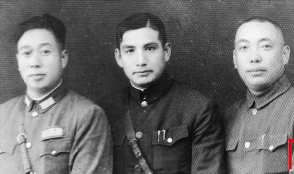 張靈甫被擊斃，陳毅徹查後發現報告中寫成自殺：我們這是騙毛主席