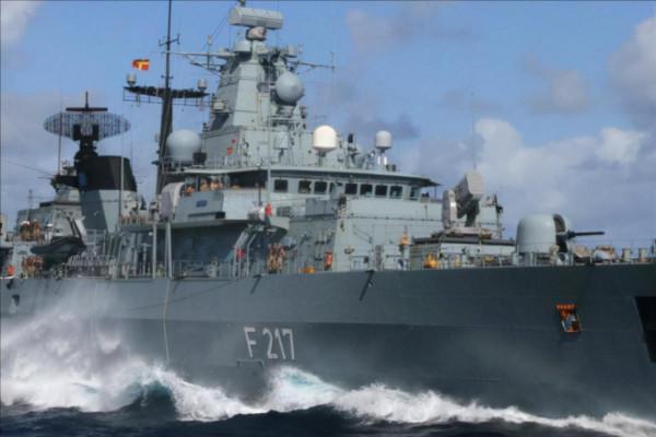 12月24日，朴槿惠被特赦；中企被印度打壓；德海軍司令威脅中方