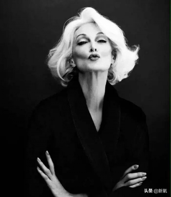 白髮超模“超長續航”的人生