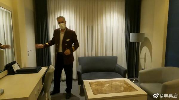 落地伊朗後認識華人阿銘，他是從阿富汗死裡逃生的新冠重症患者