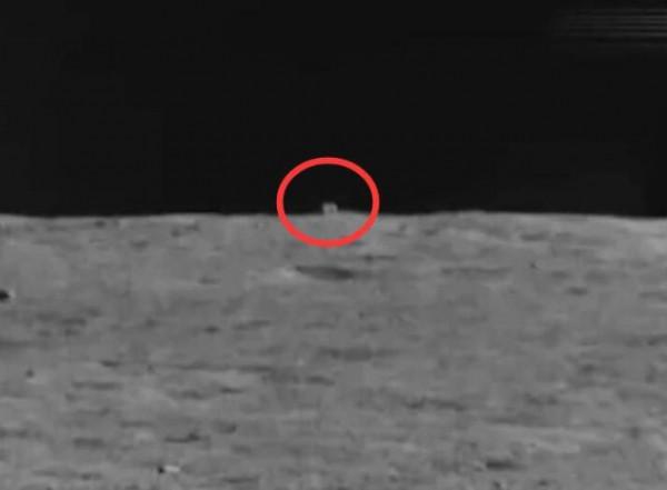 “玉兔二號”又有新收穫，在月球發現“神秘小屋”，正前往探視