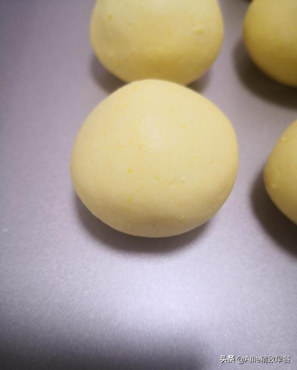 還在買冷凍湯圓嗎？教您做兩種餡的南瓜湯圓，香甜粘糯又營養，贊