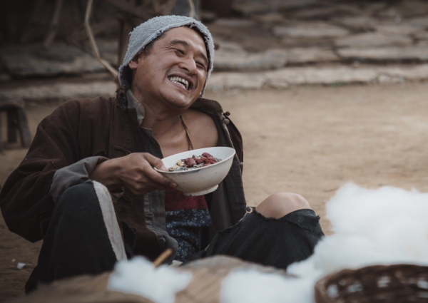 第二個“王寶強”?《功勳》中上演“生吃小米”,出道15年無人識 第二個“王寶強”?《功勳》中上演“生吃小米”,出道15年無人識