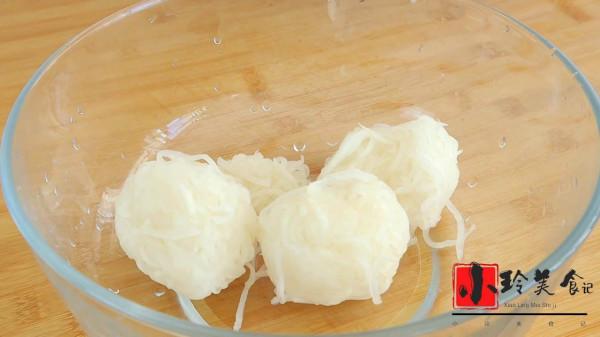 教你用蘿蔔做菜盒，不用發麵，皮薄餡大，鮮香味美，全家人都愛吃