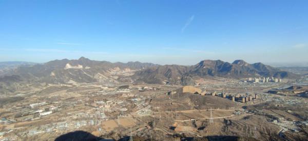 新年爬房山北半壁店村的南大梁