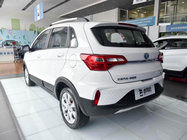 續航拉跨，價格低廉，內飾硬塑膠，買菜代步，實拍北汽新能源EC5