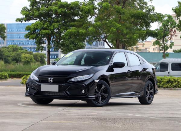 10萬級,新來的國產“小鋼炮”,比思域動力強,油耗百公里5.7升 10萬級,新來的國產“小鋼炮”,比思域動力強,油耗百公里5.7升