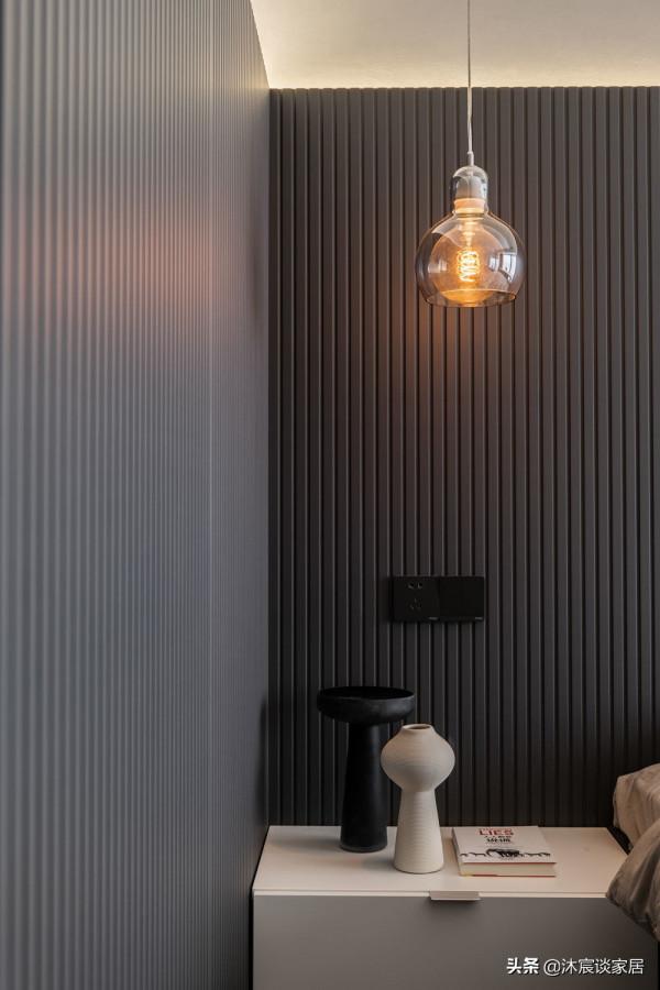 客餐廳連在一起怎麼裝？來學她家，輕鬆裝出高階感，室內簡潔明亮