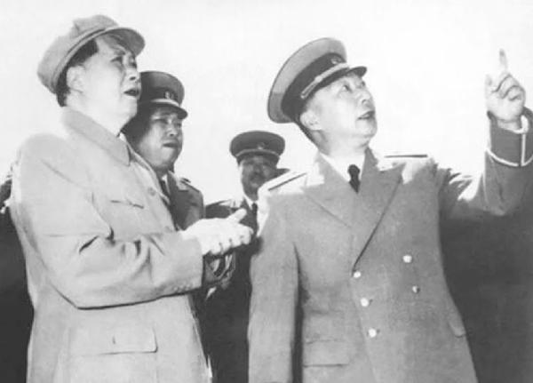1948年,解放軍一廚子叛變,聶榮臻一招巧妙破案,手段堪稱高明 1948年,解放軍一廚子叛變,聶榮臻一招巧妙破案,手段堪稱高明