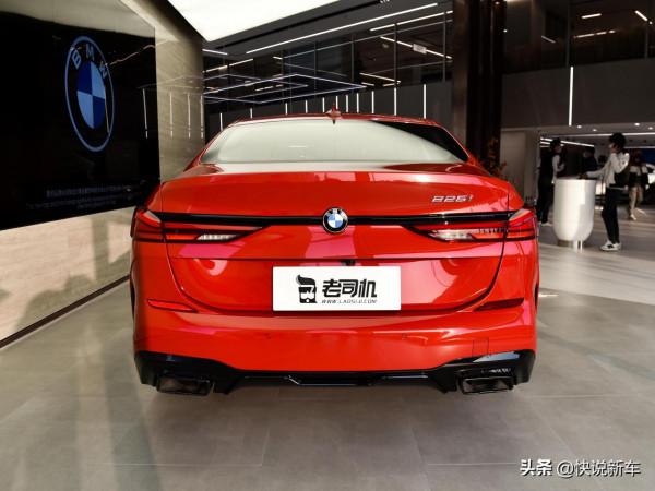 油耗低停車方便,動感時尚,進口豪華品牌,實拍寶馬2系 油耗低停車方便,動感時尚,進口豪華品牌,實拍寶馬2系