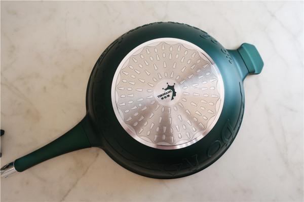 你選對鍋了嗎?這口鍋一鍋多用,帝伯朗菲尼雅多用不粘鍋體驗 你選對鍋了嗎?這口鍋一鍋多用,帝伯朗菲尼雅多用不粘鍋體驗