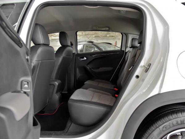 合資大折扣SUV,5.1L油耗,配置不錯空間大,實拍雪鐵龍C3-XR 合資大折扣SUV,5.1L油耗,配置不錯空間大,實拍雪鐵龍C3-XR