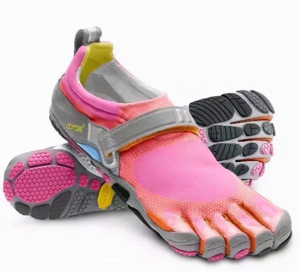 買鞋子尺碼合適就行?運動鞋可不能這麼簡單,多考慮幾點因素吧 買鞋子尺碼合適就行?運動鞋可不能這麼簡單,多考慮幾點因素吧