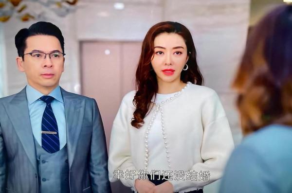 《家族榮耀》甩《飛虎3》十條街，“常青樹”張智霖成收視寶藏