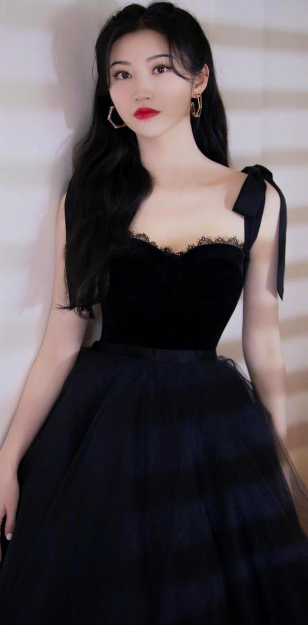 天生麗質難自棄，人間甜蜜景甜