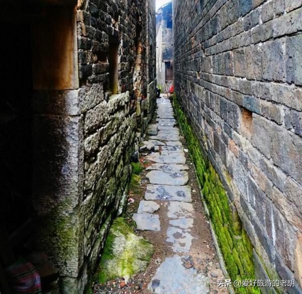 這個湖南古村儲存了400棟古建築，規模不輸鳳凰古城，沒有商業化