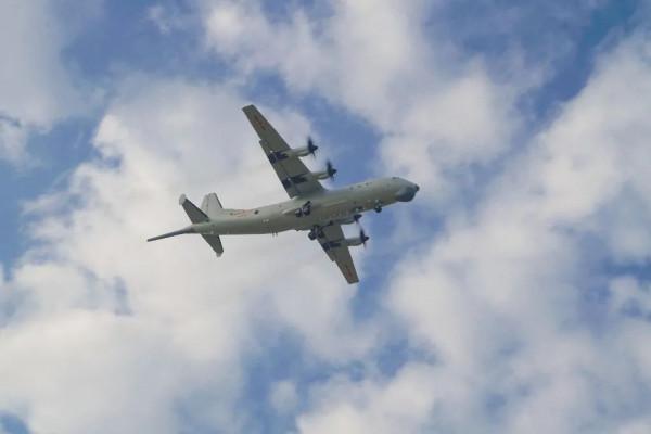 南疆光影 || 鷹擊長空向海天