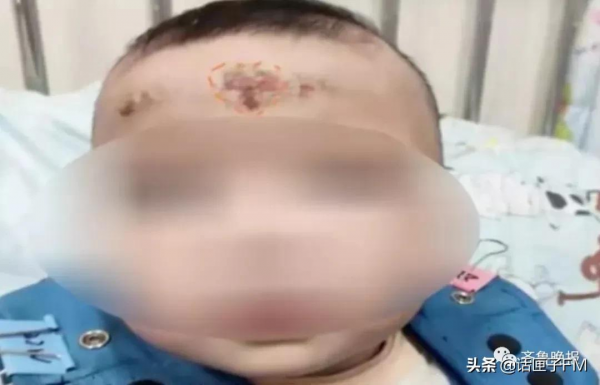 全網都在心疼這個僅10個月大的嬰兒！外婆愛娃竟變坑娃？