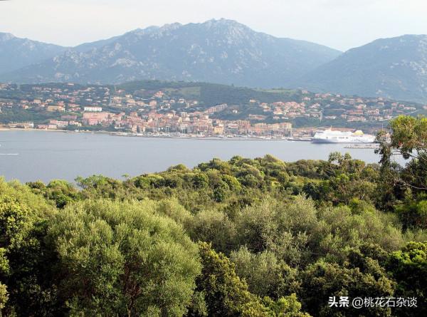 拿破崙本應是義大利人？怎麼成了法國皇帝？科西嘉怎麼歸了法國？