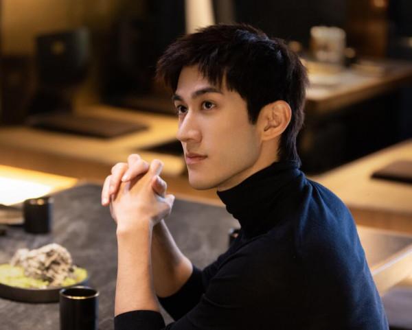 郝蕾方勵裝高階被懟，影評人炫技被懟，終於有人敢替觀眾說實話了