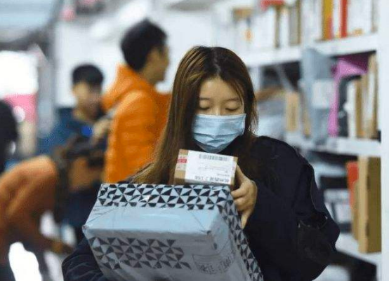 大學生每個月1500元夠花嗎？聽聽輔導員怎麼說，家長可以作為參考