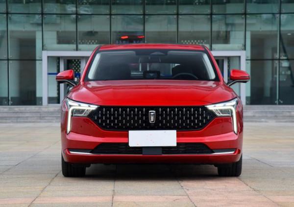 售9.99-13.99萬元，動感外觀+寬適空間，奔騰B70還是家庭用車首選