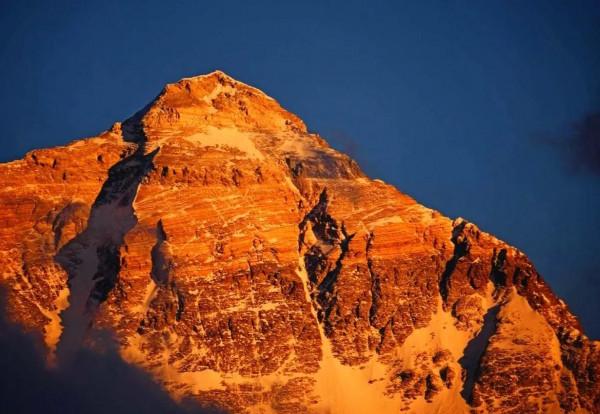 西藏高原上的美景美女