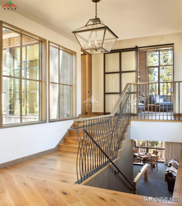 外觀破舊的木屋沒想到它室內卻是多數90後喜歡的現代簡約輕奢風格 外觀破舊的木屋沒想到它室內卻是多數90後喜歡的現代簡約輕奢風格