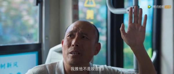 開年就是王炸，網播實時熱度第一，正午陽光的《開端》好看在哪兒