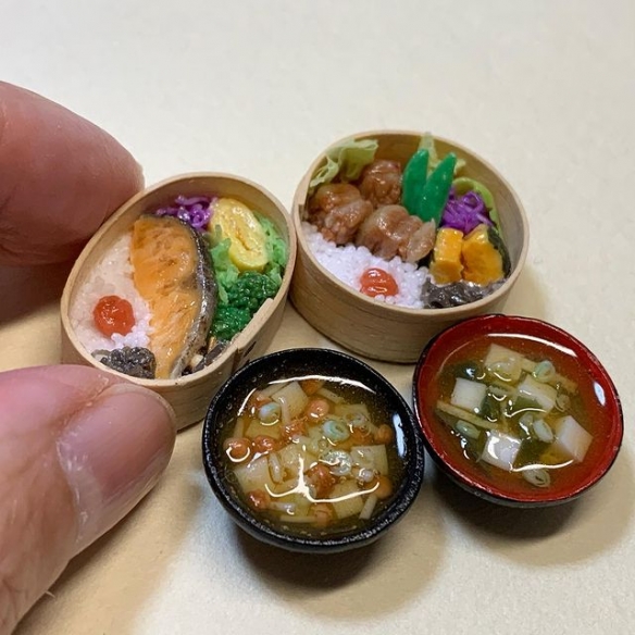 迷你超豪華！袖珍美食模型：指尖上的料理挑動味蕾