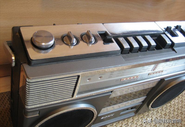 索尼SONY CFS-65L 4波段收音機立體聲單卡帶收錄機