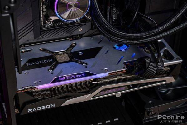 藍寶石RX 6900 XT 超白金 極光特別版評測：一年後RX 6900 XT更強了？