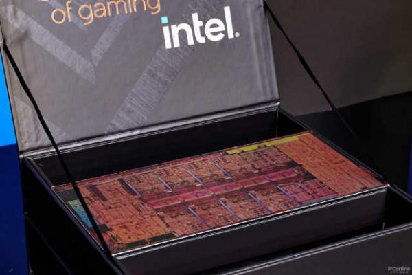 12th酷睿處理器開箱：Intel的超級戰艦