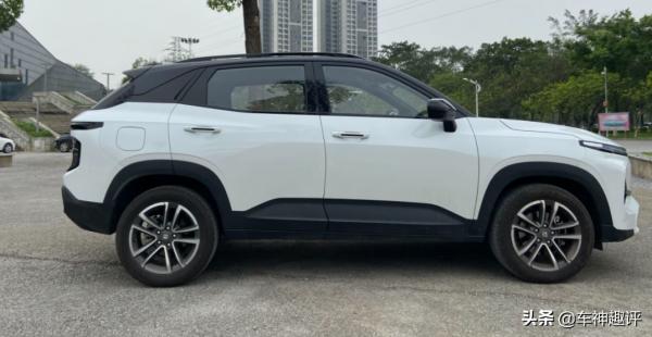 良心價6萬多起，解讀寶駿RS-3，全景天窗+自動駕駛，價效比高嗎？