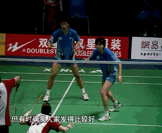 後場高遠永遠打不到位，趕緊檢查一下是不是側身不到位