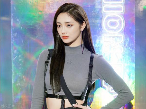 周潔瓊小姐姐好美啊