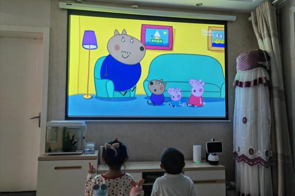 媲美鐳射電視的慧示J1 Pro投影,4K解析度3000ANSI流明 媲美鐳射電視的慧示J1 Pro投影,4K解析度3000ANSI流明