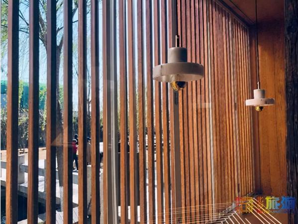 京城簡約風書店，乾淨明亮簡簡單單的閱讀之所