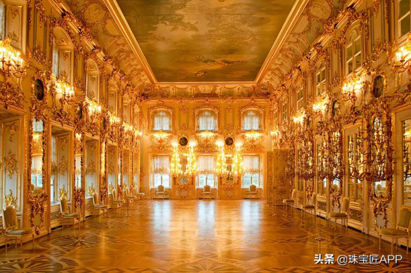 用寶石做裝修？水晶、長石、琥珀、孔雀石……土豪們的家長這樣