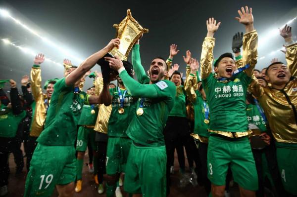 崩塌，從奧古解約開始