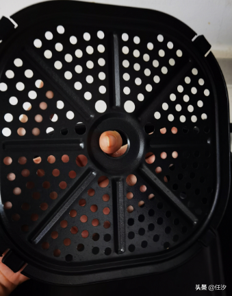 “輕奢藍”輕奢風格，看一次就想擁有它，品味其與眾不同的格調