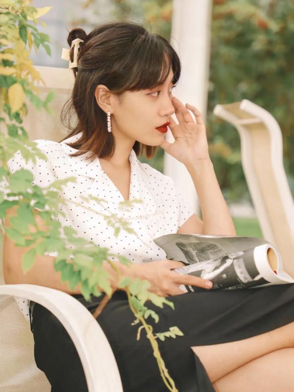 別再披頭散髮了!這幾款顯高吸睛的髮型,氣質又撩人 別再披頭散髮了!這幾款顯高吸睛的髮型,氣質又撩人