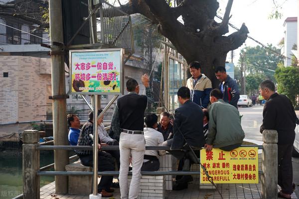 農村個別土地撂荒現象可以嘗試這樣去解決