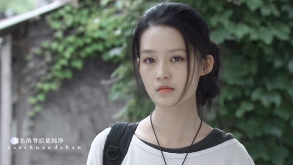 有種女演員的美叫作：髮型越凌亂，人物越狼狽，她就越&OpenCurlyDoubleQuote;驚豔&rdquo;