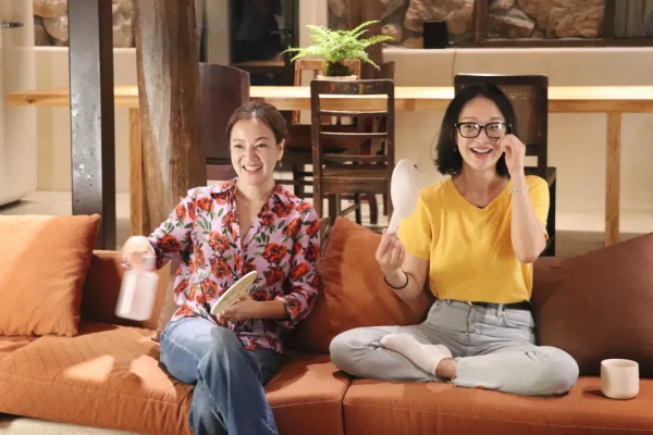 離婚、家暴、未婚先孕，大小S姐妹團的婚姻簡直是一團亂麻