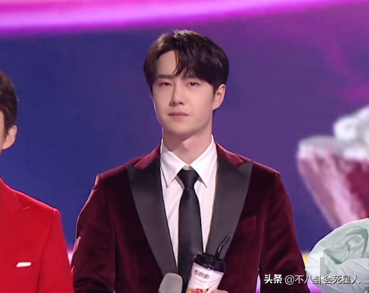 男星臉腫太可怕！顏值下滑十倍，王一博、鹿晗、李易峰紛紛中招